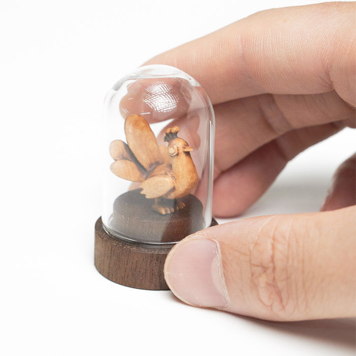 ハンドメイドミニチュア孔雀彫刻